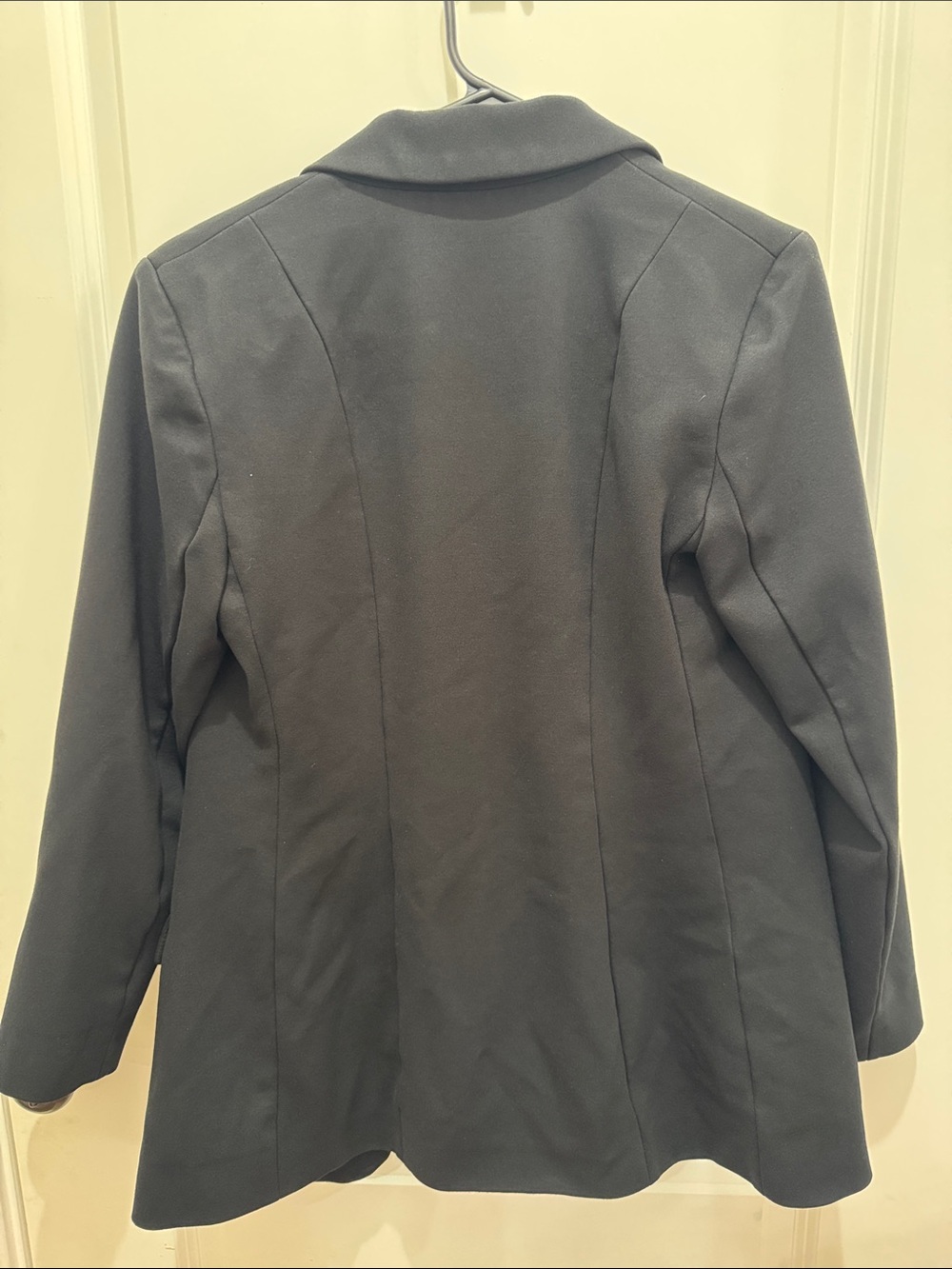 Express Black Women's Tailored Blazer with Notched Lapel - Picture 3 of 3